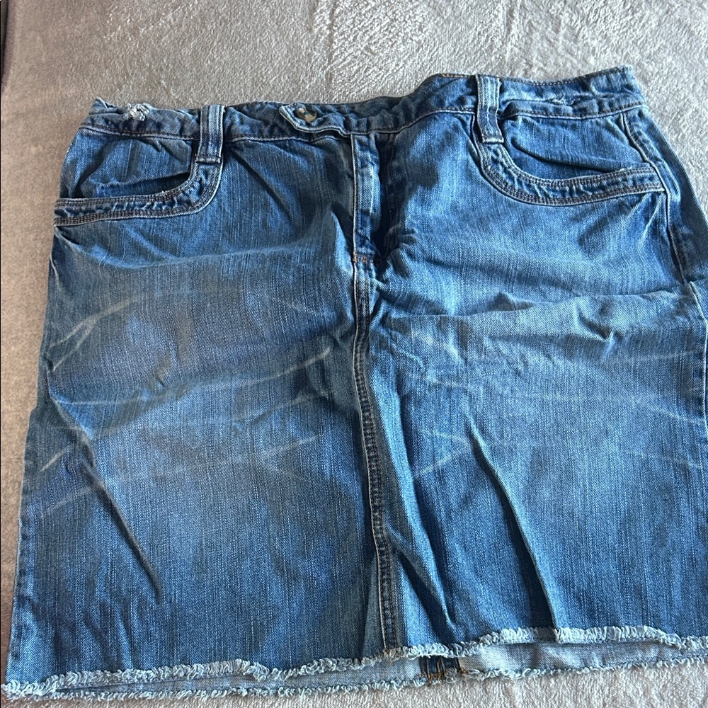 Old Navy Blue Distressed Denim Skirt - 16